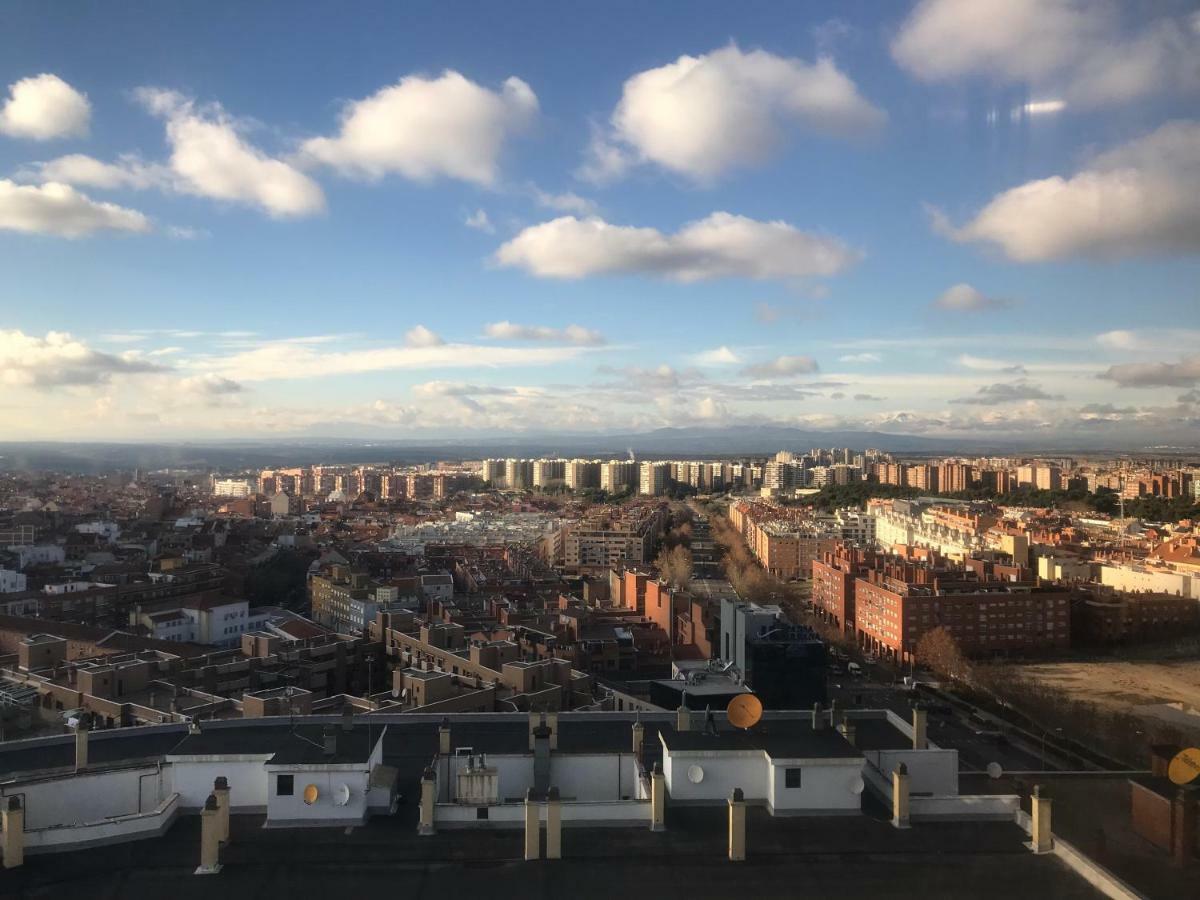 Nirvana Otel Madrid Dış mekan fotoğraf